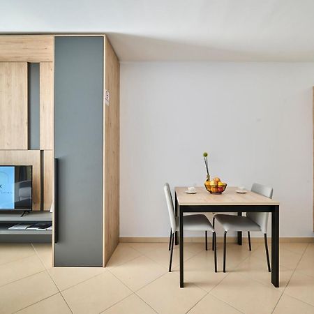 Supreme Studio Apartment Bijoux Umag Buitenkant foto